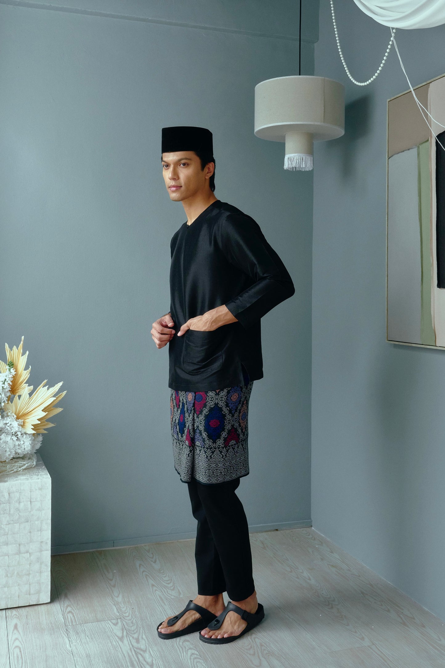 TUAN Baju Melayu Top in Black