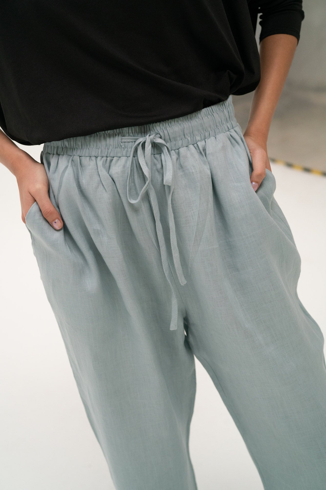 Zoe Linen Pants in Dusty Blue