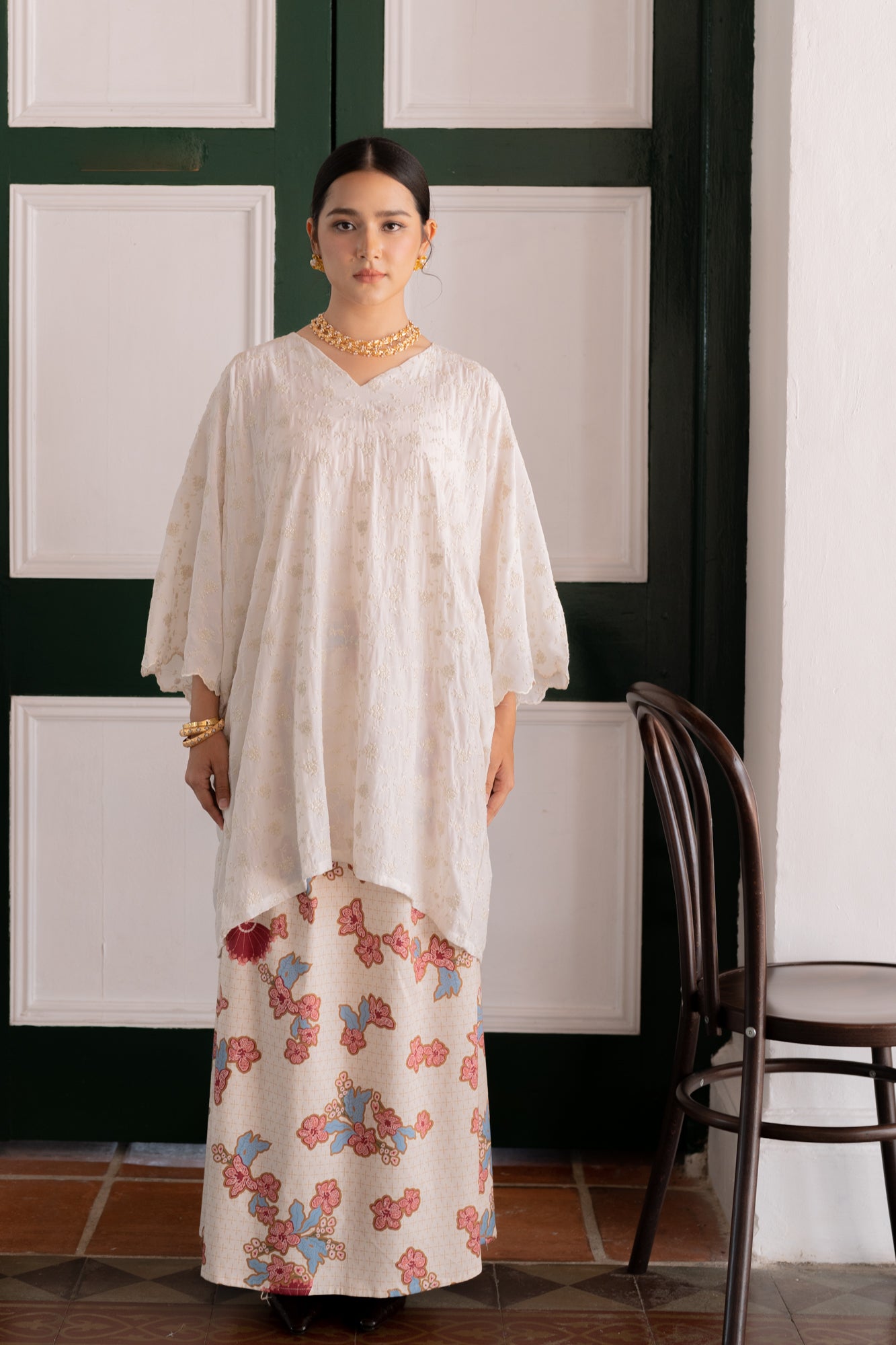 Adinia Batik Skirt Print in Maroon/Cream