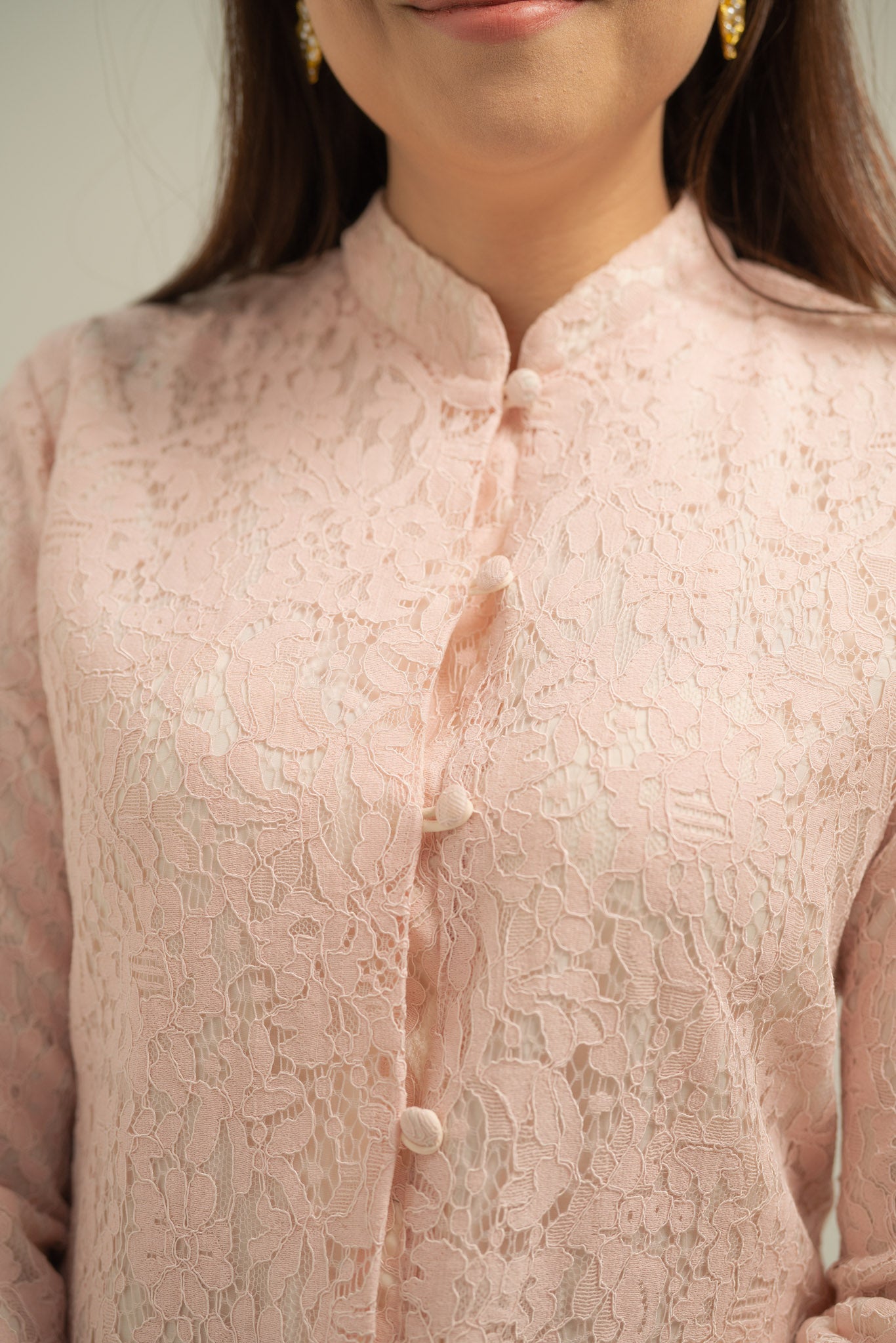 Hira Kebaya Lace Top in Dusty Pink