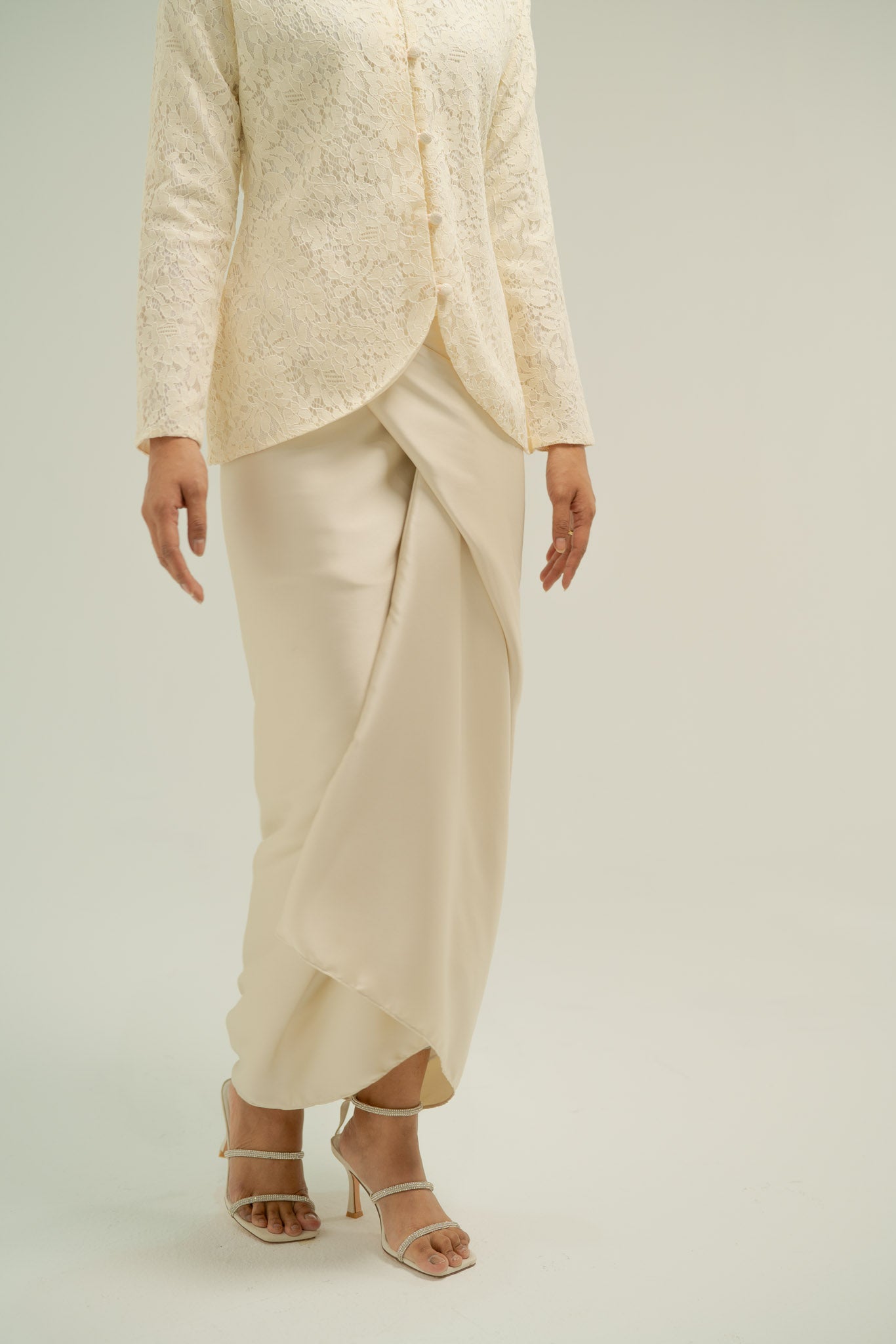 Plain Pareo in Ivory