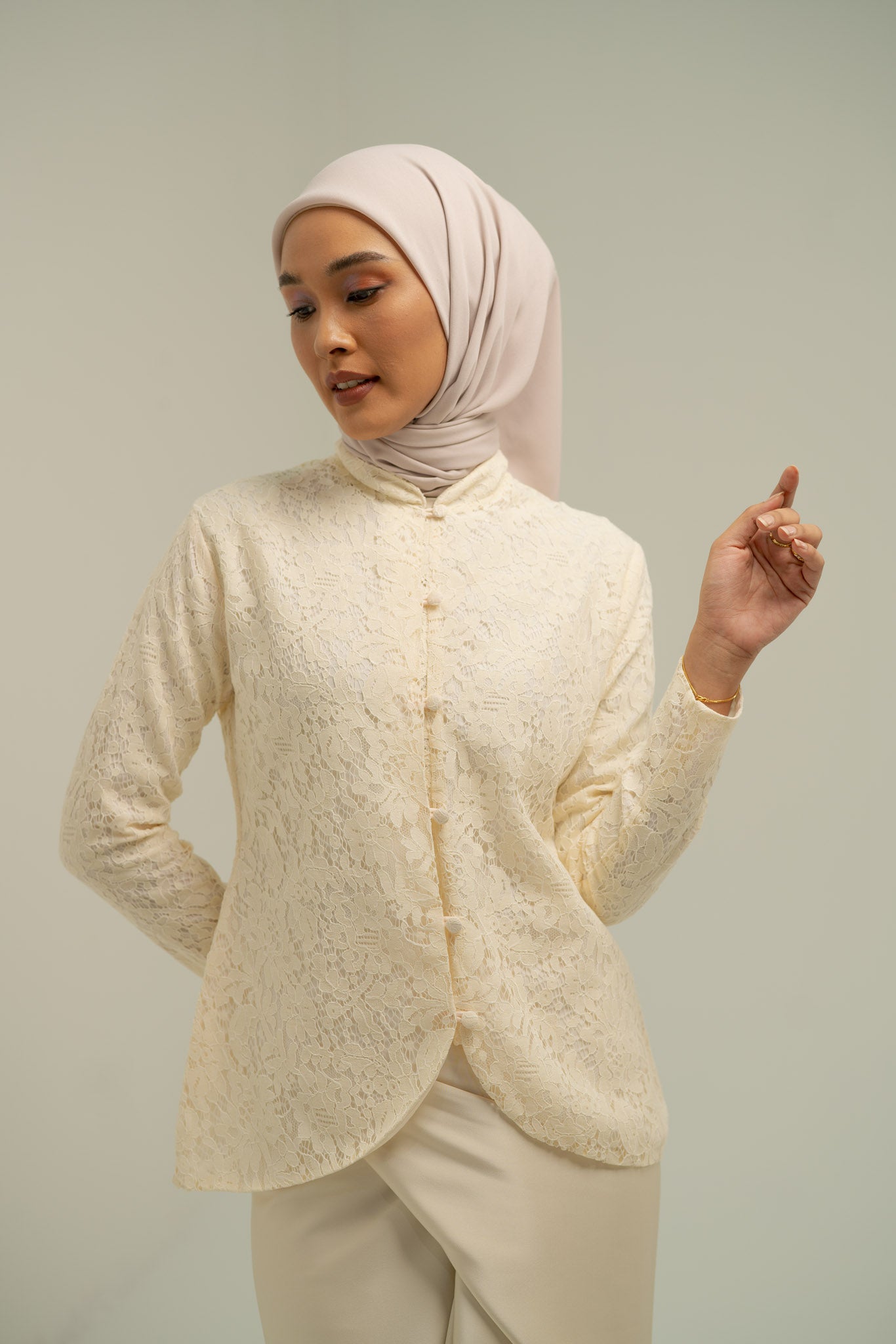 Hira Kebaya Lace Top in Beige