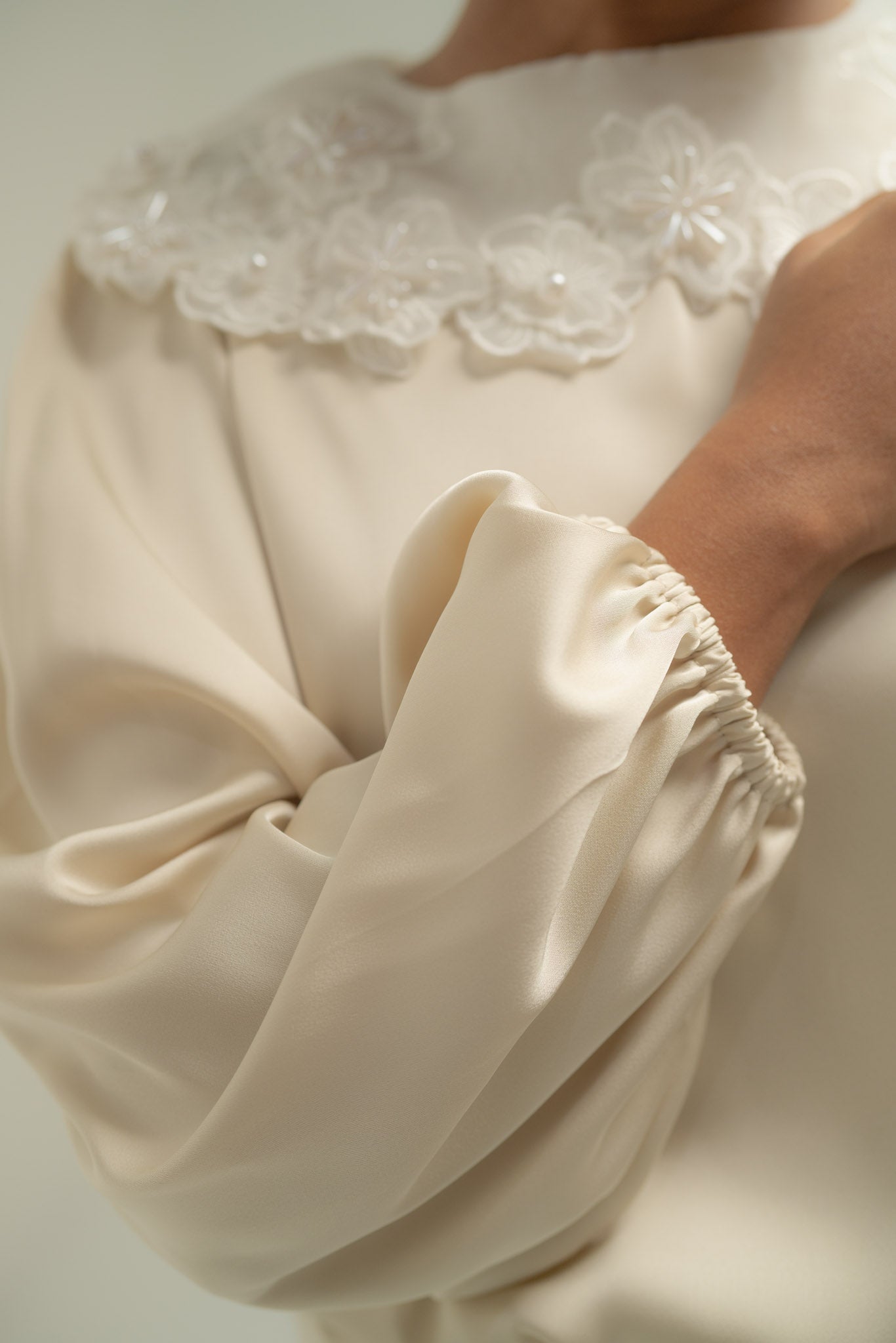 Yuri Top in Ivory