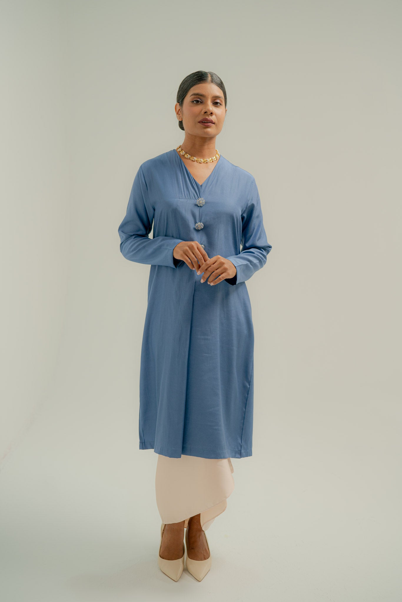 Maya Long Kebaya Top in Blue