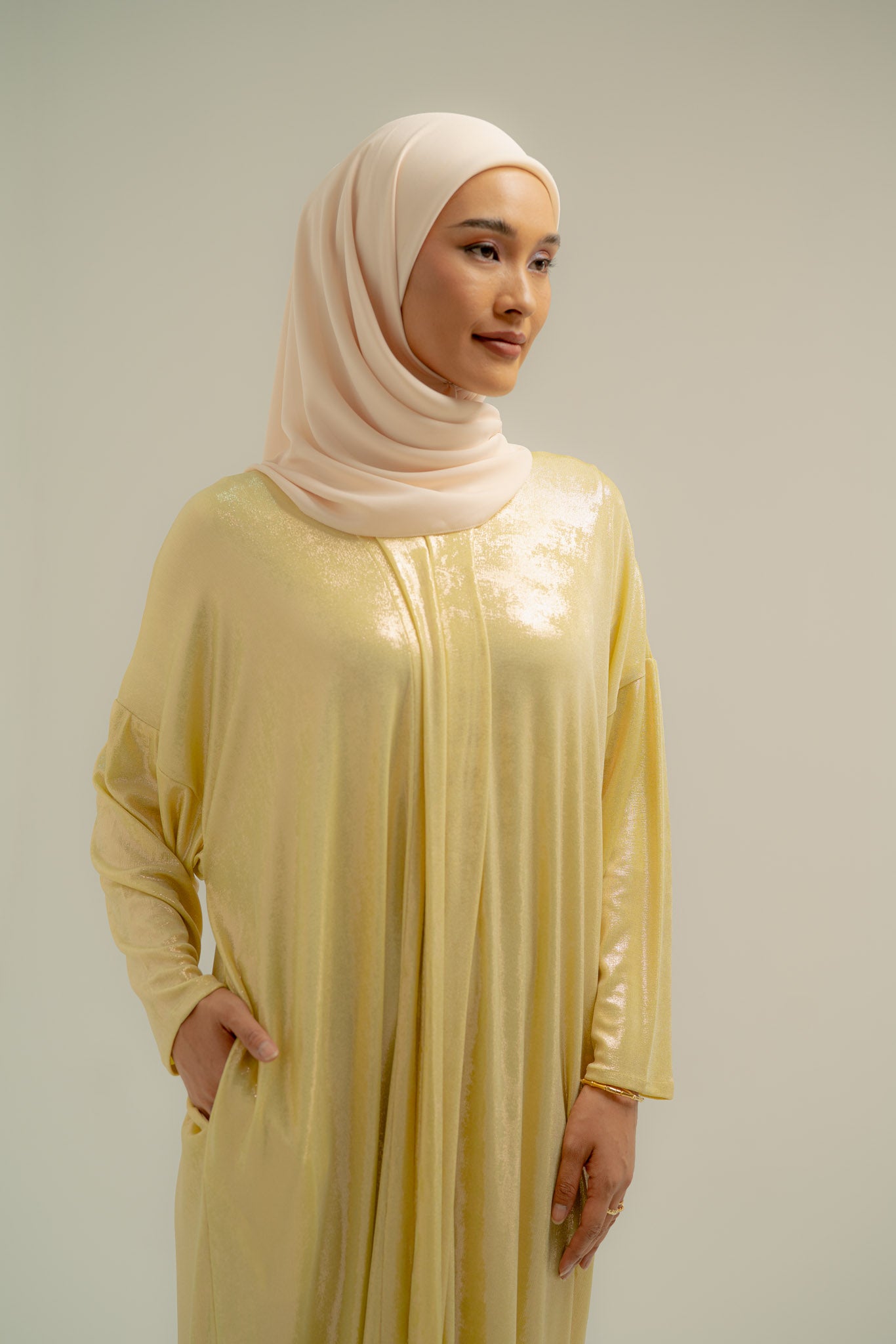 Kusuma Kafaya in Gold