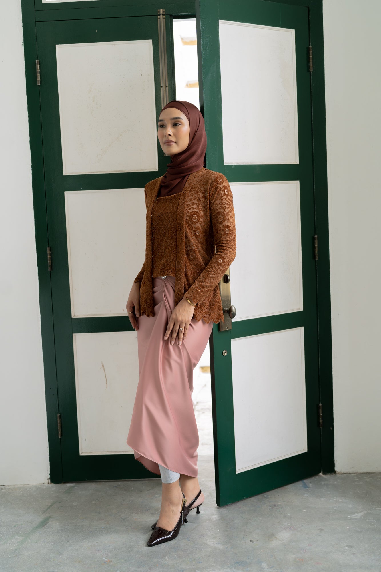 Srikandi Velvet Kebaya Top in Cognac