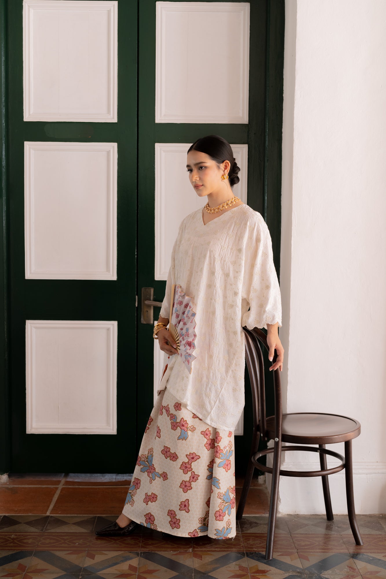 Ratih Kurung V Neck Top in White