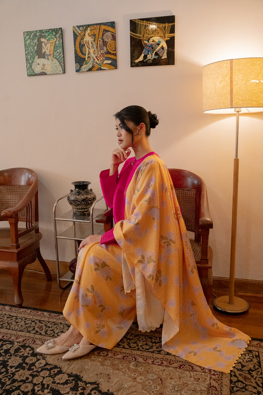 Saleha Print Scallop Selendang / Shawl in Yellow / Lilac