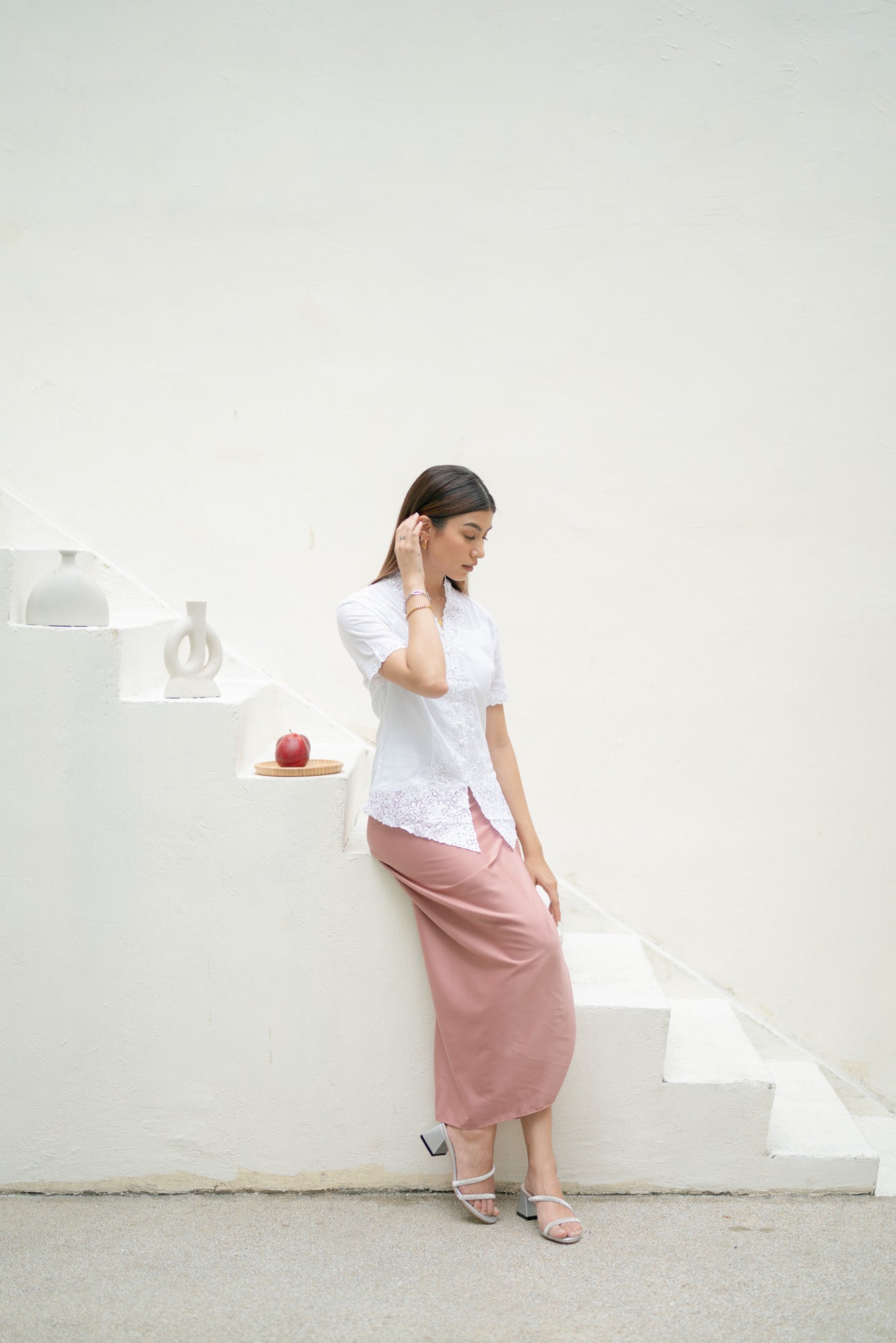 Alis Short Sleeve Kebaya