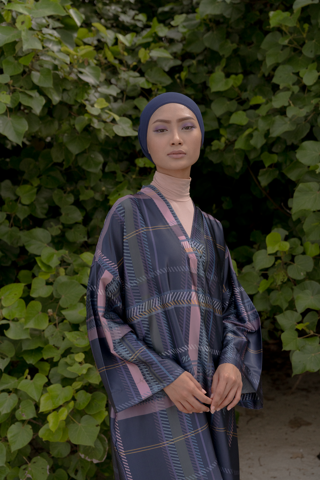Cempaka Long Kaftan in Navy Blue / Purple