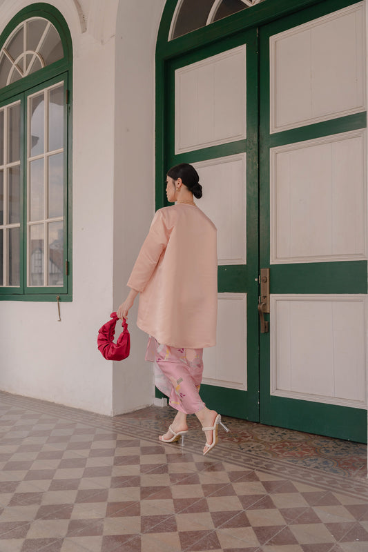 Indah Top in Pastel Peach