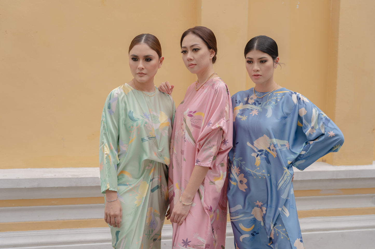 Ara Kaftan in Dusty Green