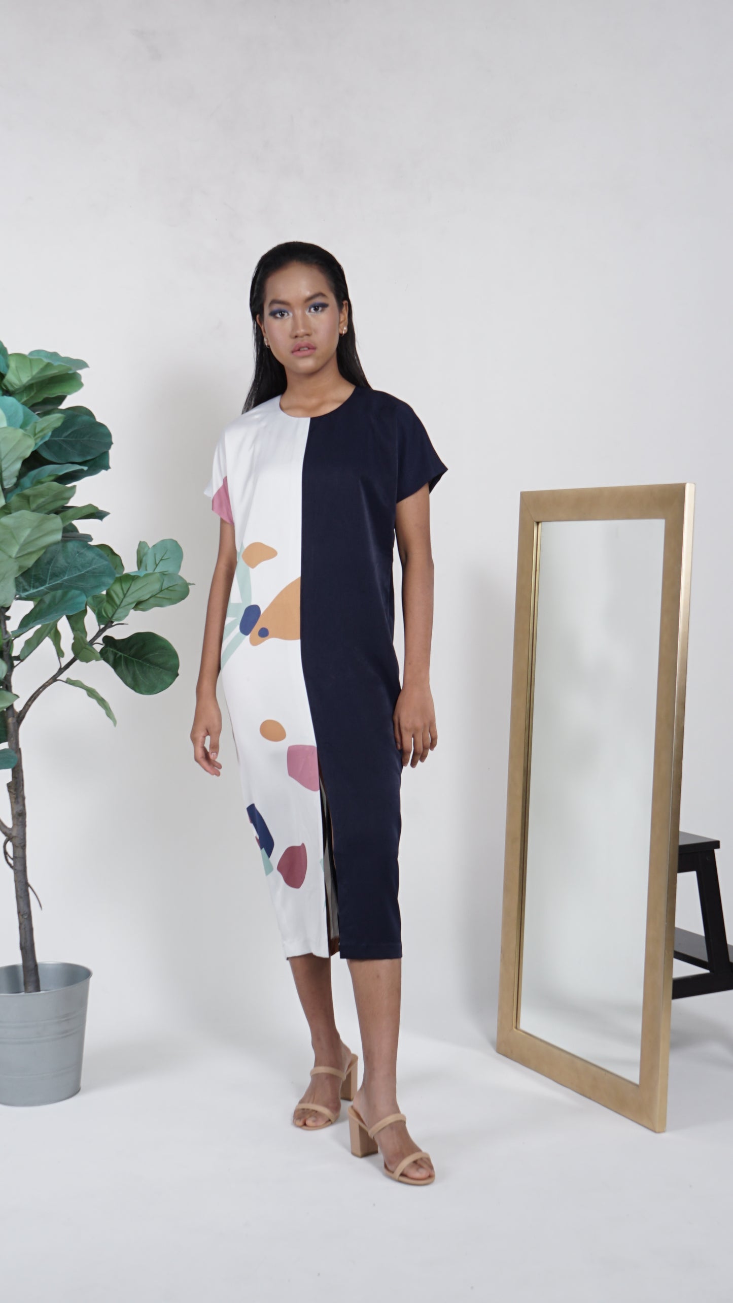 Eloise Shift Dress in Blue