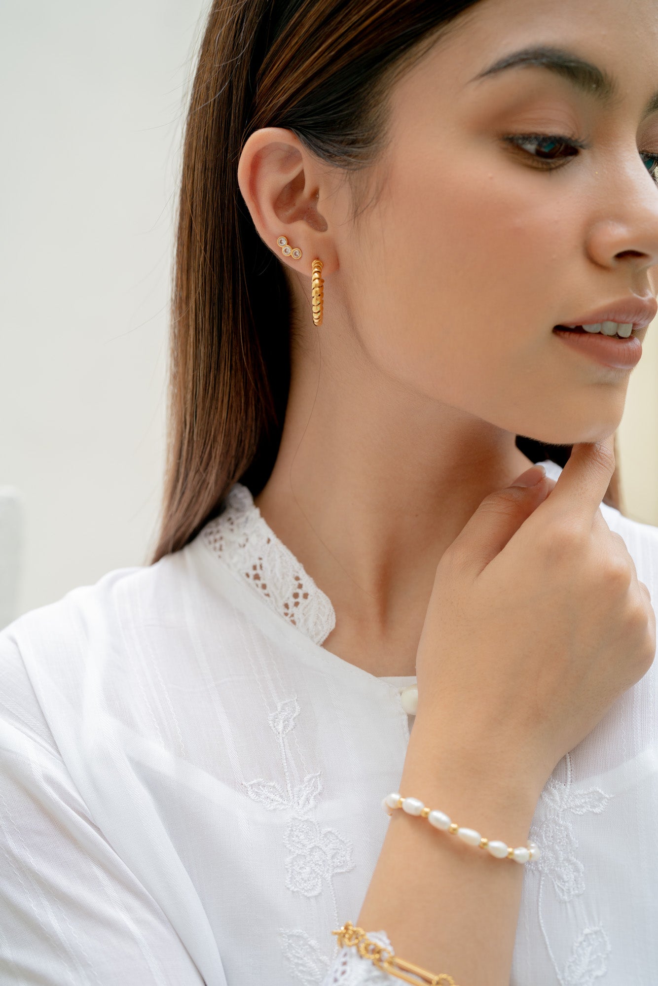 Ray Gold Twist Hoop Earrings