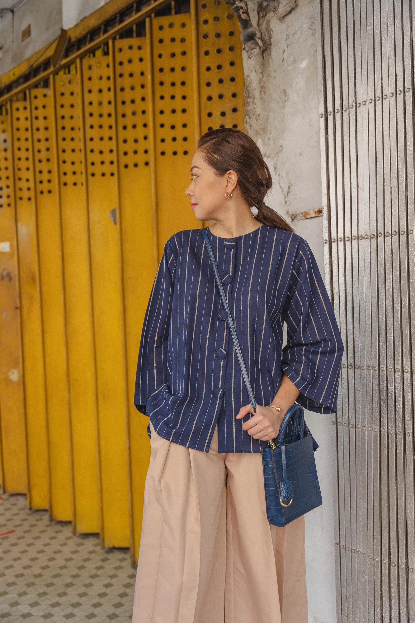 Daya Top in Deep Blue