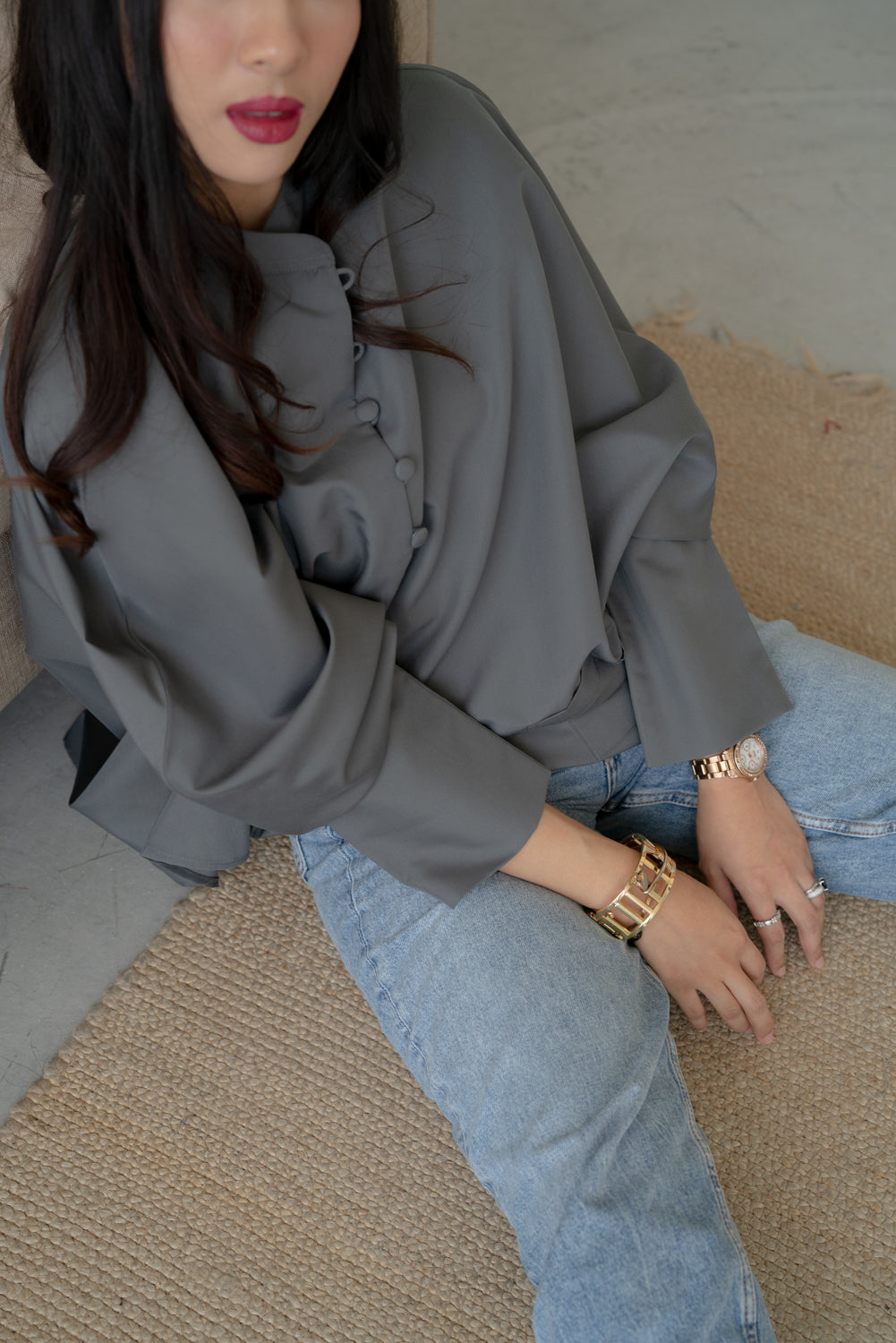 LIV Blouse in Grey