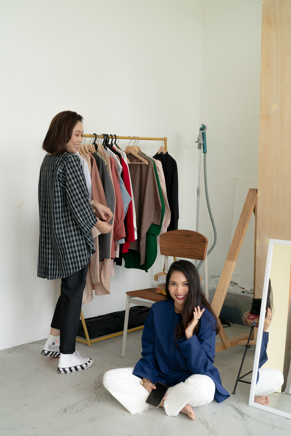 LUCY Trousers in Black