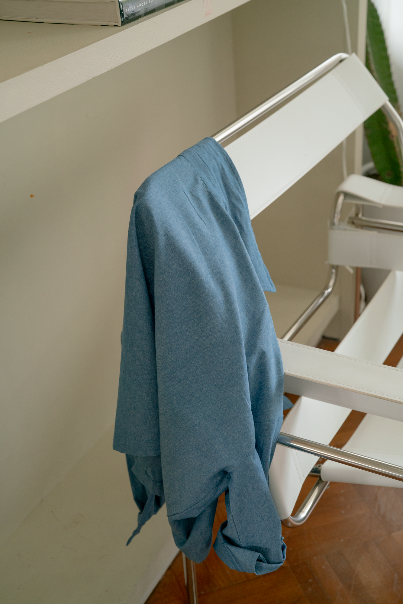 Rei Boyfriend Shirt in Dark Denim