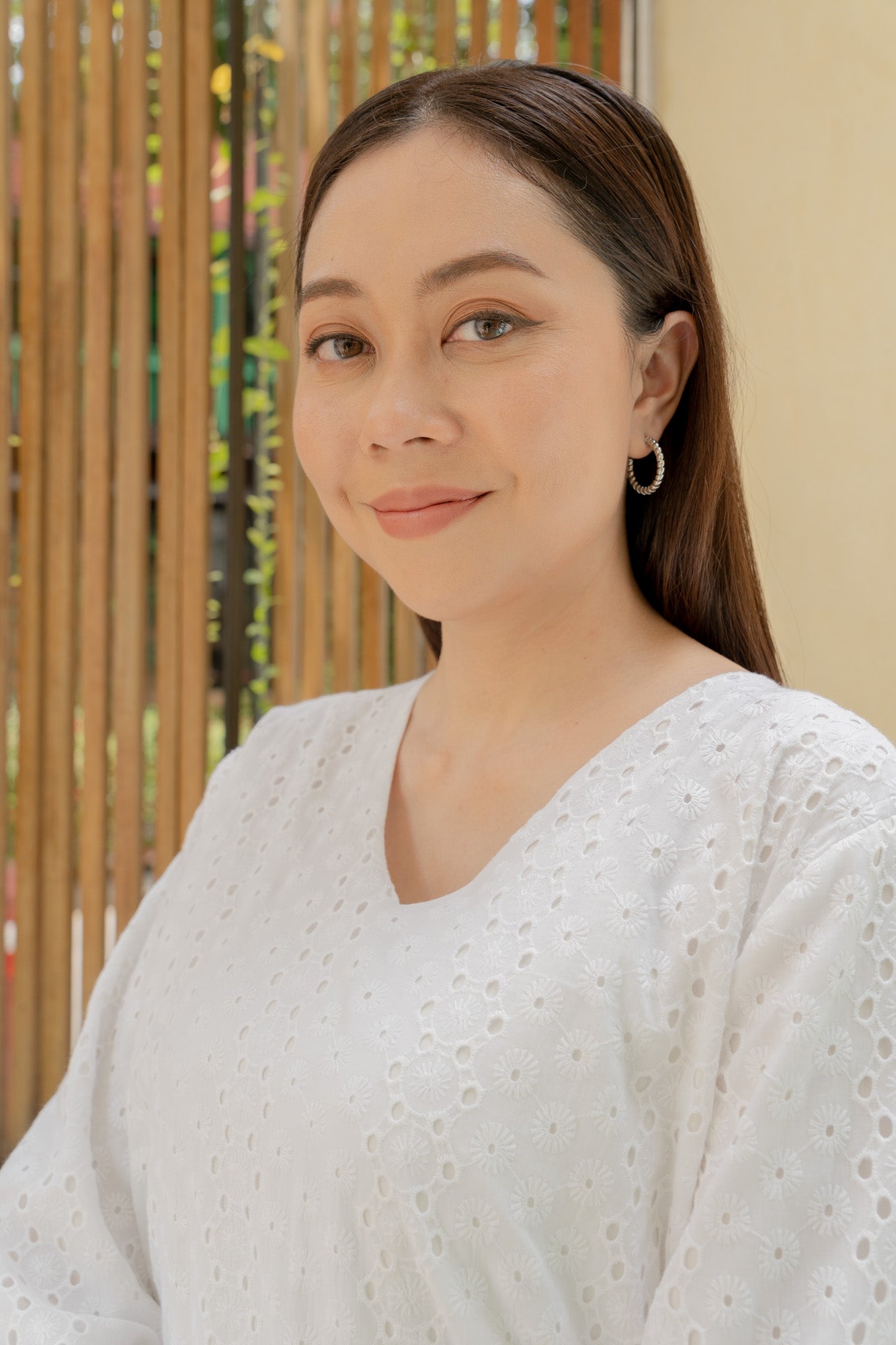 Riya Embroidery Top in White
