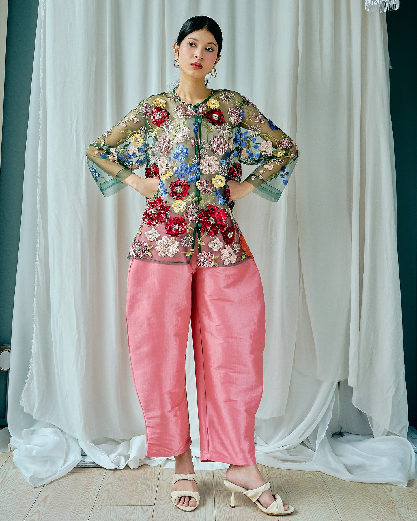 RIA Barrel Pants in Pink