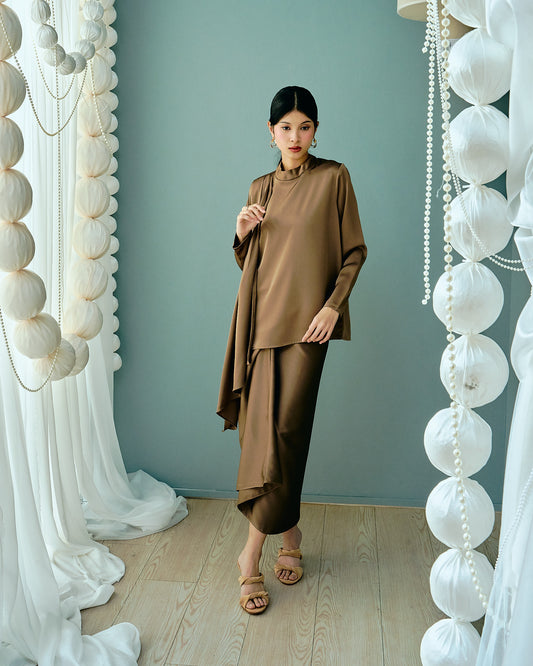 SASKIA Satin Drape Set in Coffee