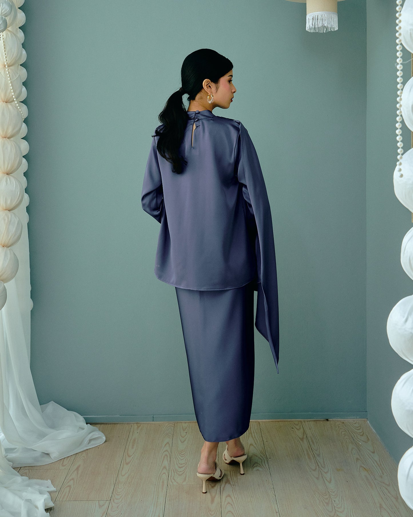 SASKIA Satin Drape Set in Blue