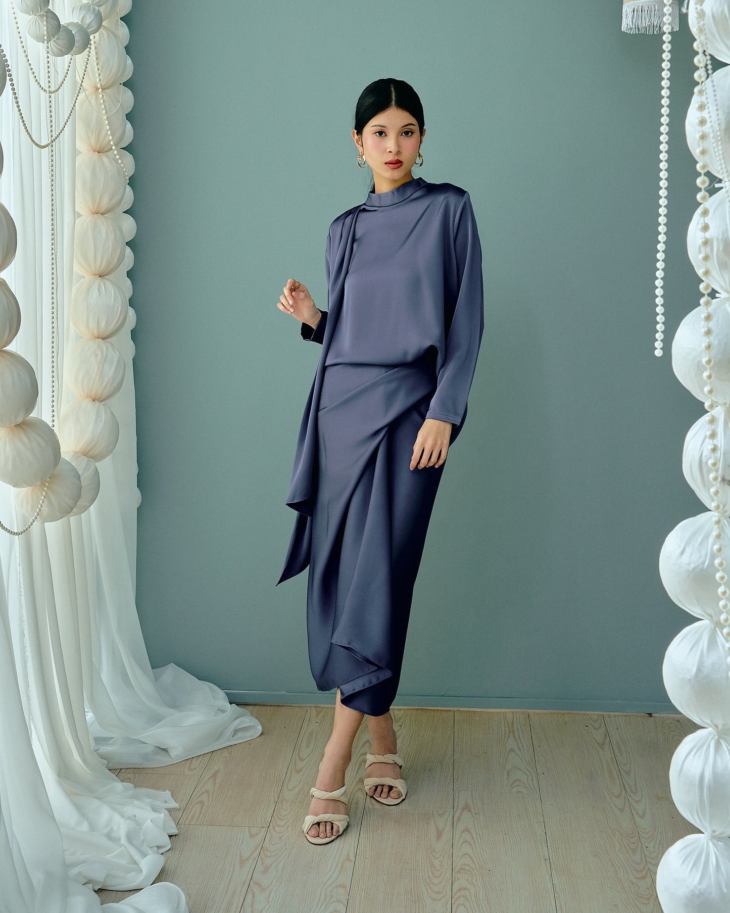 SASKIA Satin Drape Set in Blue