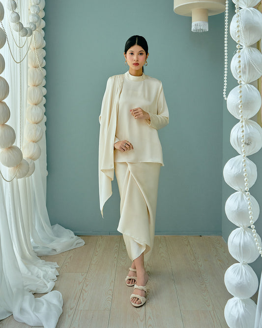 SASKIA Satin Drape Set in Ivory