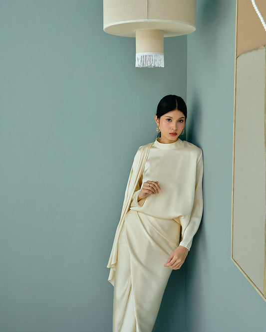 SASKIA Satin Drape Set in Ivory