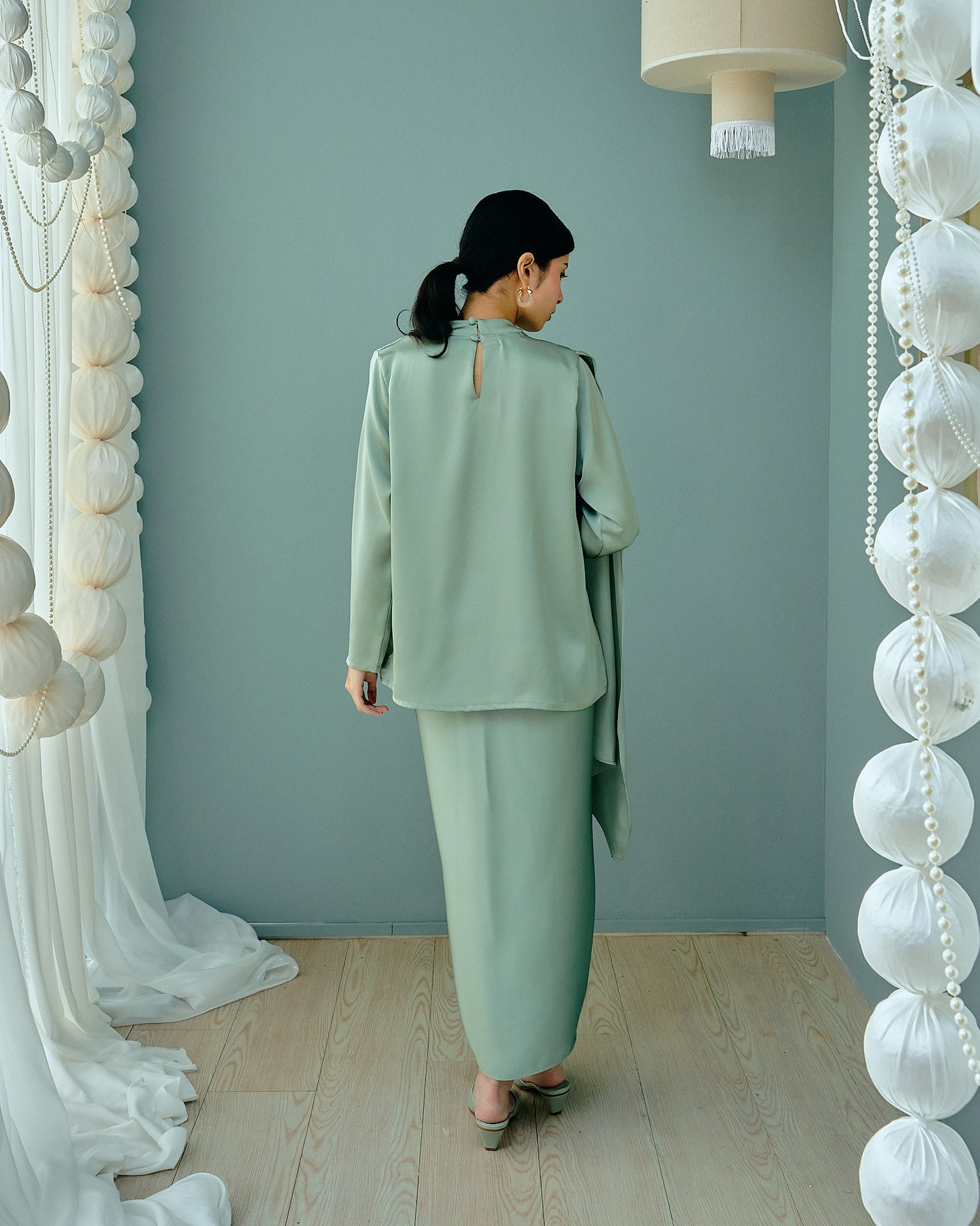 SASKIA Satin Drape Set in Sage Green