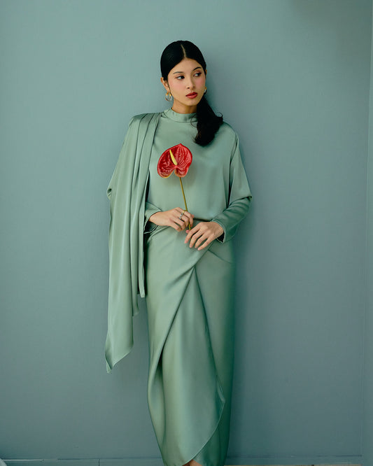 SASKIA Satin Drape Set in Sage Green