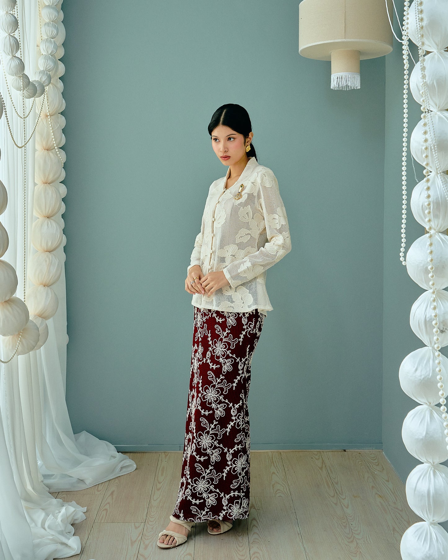 DEWI Kebaya Lace Top