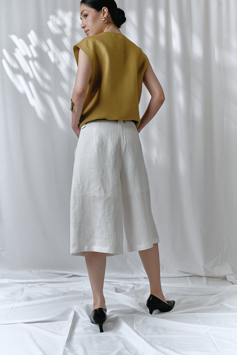 Keena Linen Jorts in White