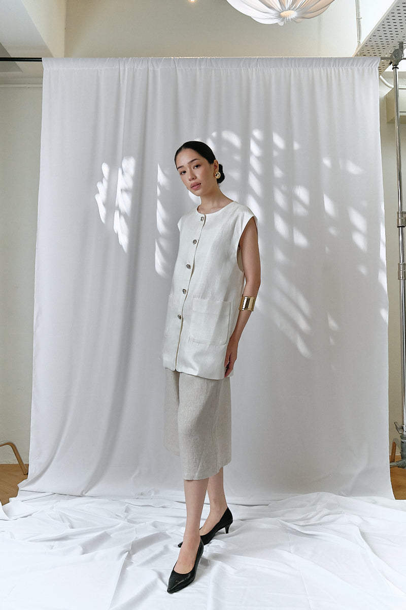 Sora Linen Vest in White