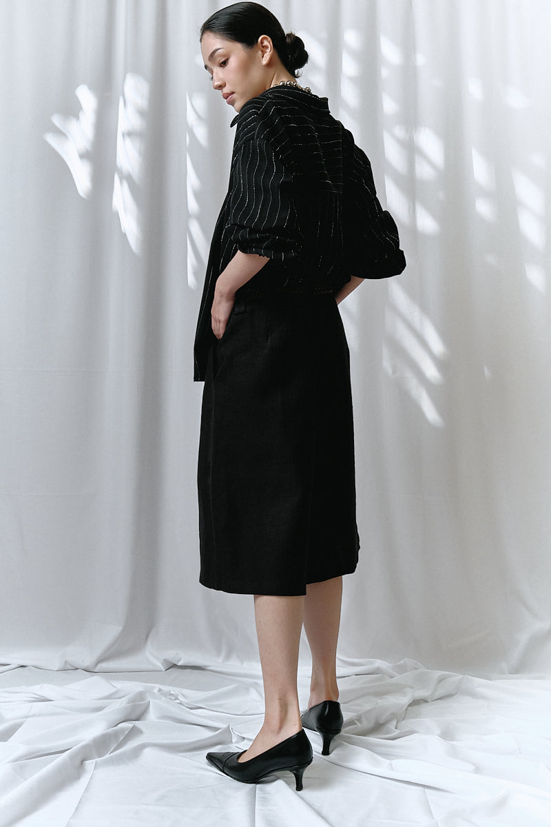 Keena Linen Jorts in Black