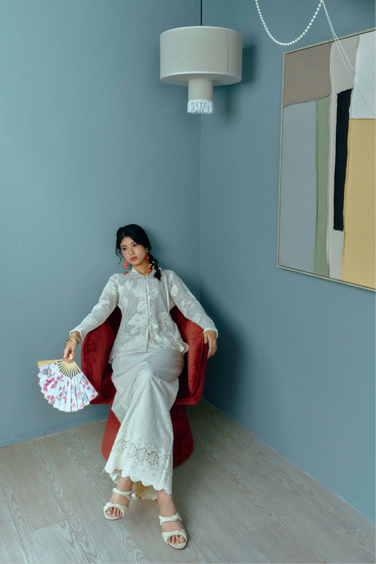 RATNA Kebaya Lace Set in Cream