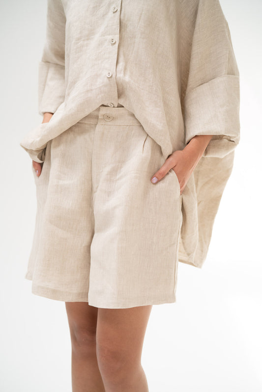 Moma Linen Shorts in Sand