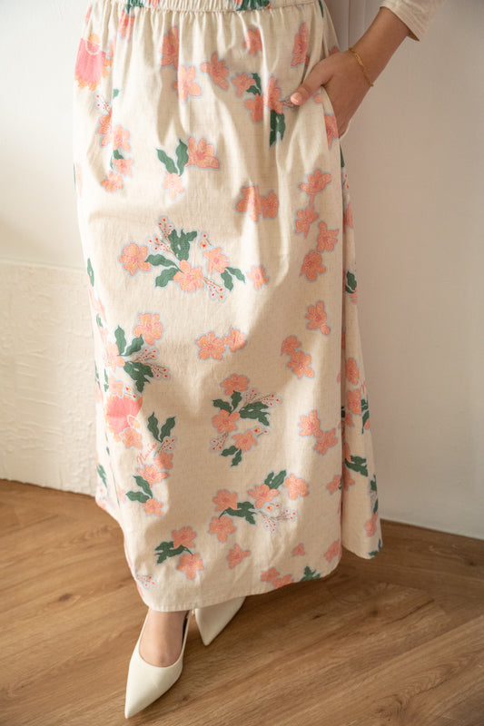 Adinia Batik Skirt Print in Peach/Pink