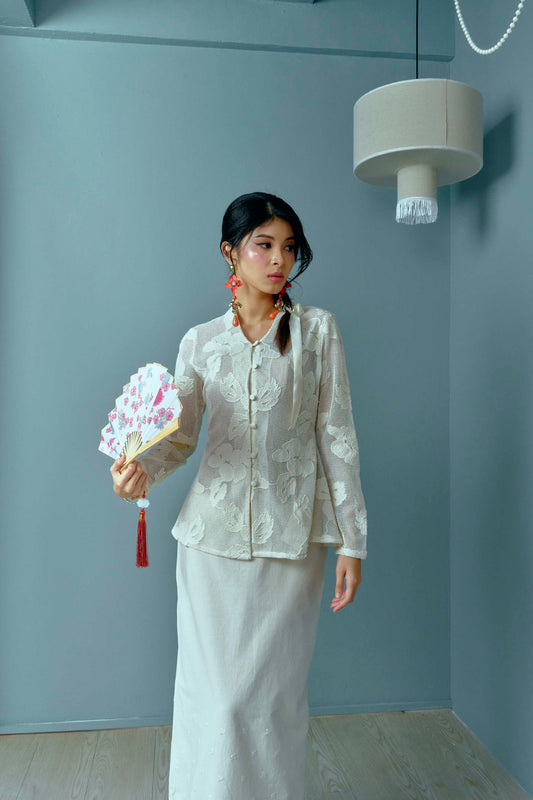 RATNA Kebaya Lace Set in Cream