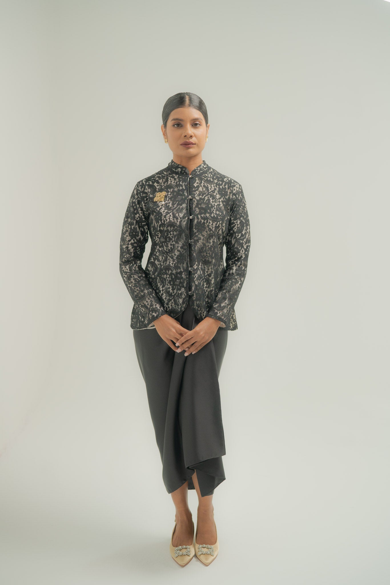 Hira Kebaya Lace Top in Black