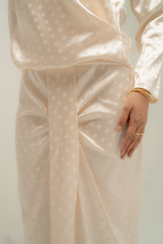 Kailani Polka Satin Jacquard in Ivory