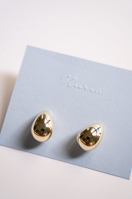 Nia Tear Drop Earrings in Gold