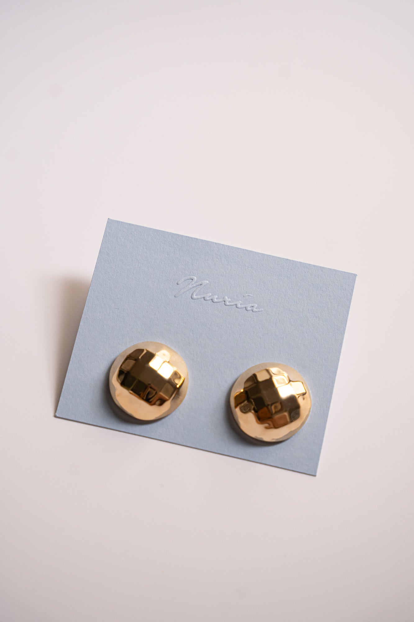 Ola Round Stud Earrings in Gold