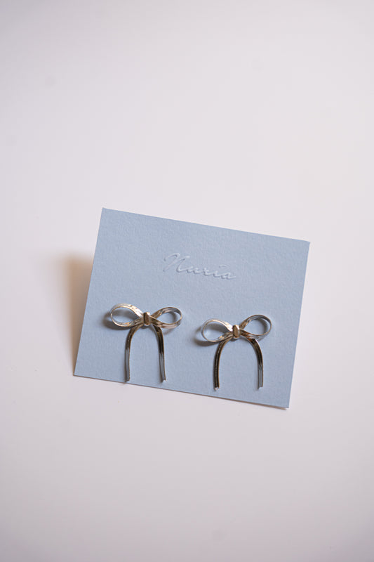 Ria Thin Ribbon Earrings in Silver