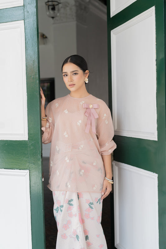 Tuti Ribbon Sleeve Chiffon Top In Dusty Pink