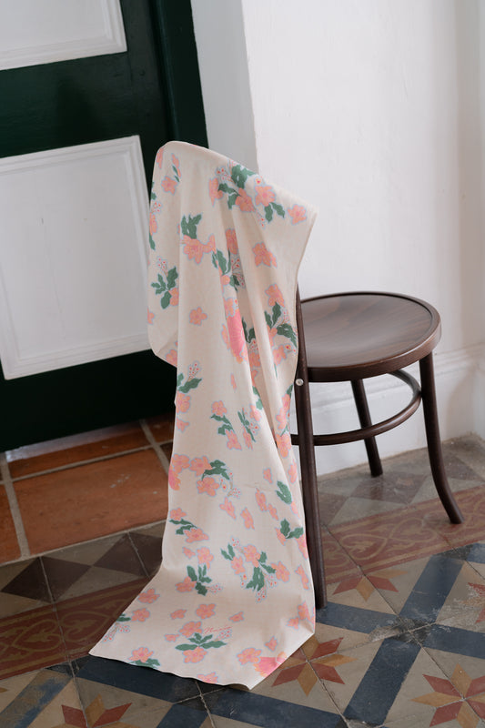 Lastri Print Cotton Selendang in Peach/Pink