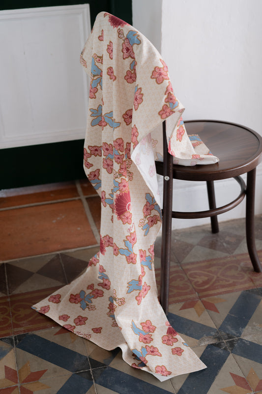 Lastri Print Cotton Selendang in Maroon/Cream