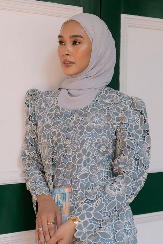 Mentari Kebaya Long Embroidery Top in Baby Blue