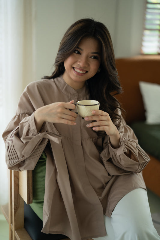 Bella Blouson Top in Sand