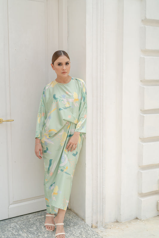 Ara Kaftan in Dusty Green